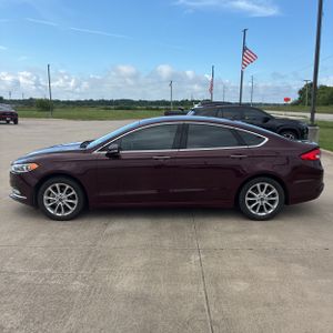 FORD FUSION SE - 3
