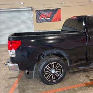 TOYOTA TUNDRA - 9