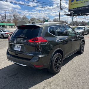 NISSAN ROGUE SV - 8