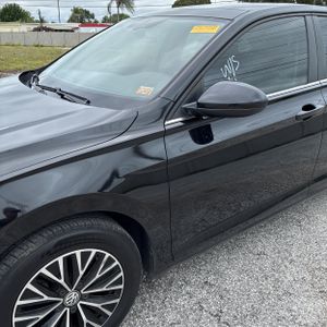 VOLKSWAGEN JETTA S - 2