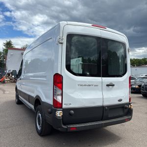FORD TRANSIT 250 - 5