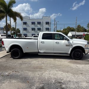 2018 RAM 3500 LARAMIE photo 10