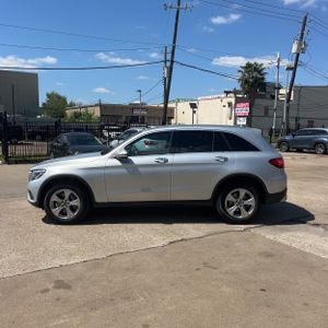 MERCEDES-BENZ GLC - 3