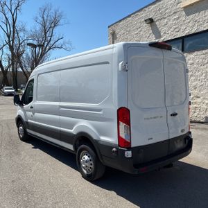 FORD TRANSIT 150 - 5