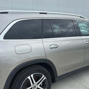 MERCEDES-BENZ GLS - 9