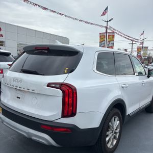 KIA TELLURIDE LX - 9