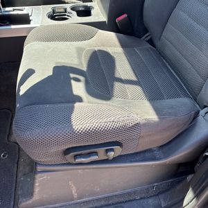 2012 Nissan PATHFINDER SV 照片 66
