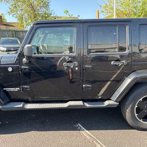 JEEP WRANGLER UNLIMITED SAHARA - 4