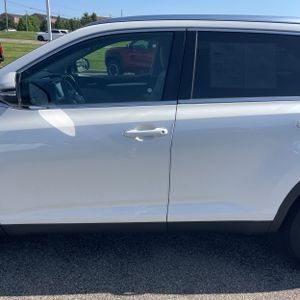 TOYOTA HIGHLANDER - 4