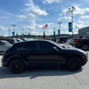 صورة 10 لـ 2015 Porsche MACAN S
