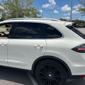 PORSCHE CAYENNE BASE - 6