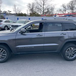 JEEP GRAND CHEROKEE LAREDO E - 4