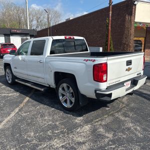 CHEVROLET SILVERADO 1500 HIGH COUNTRY - 5