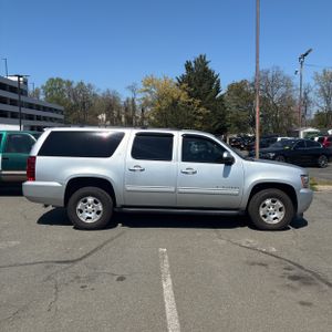 CHEVROLET SUBURBAN LT - 10