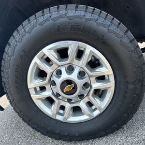 2025 Chevrolet SILVERADO 2500HD LT 缩略图 17