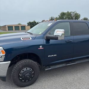 صورة 2 لـ 2023 RAM 3500 LARAMIE