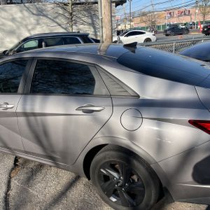 HYUNDAI ELANTRA SEL - 5