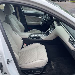 2023 Genesis G70 3.3T STANDARD — миниатюра 33