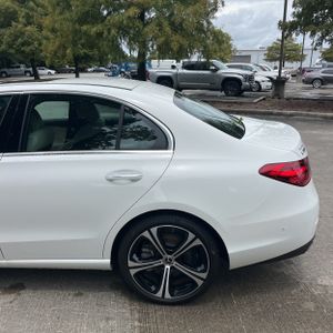 2024 Mercedes-BENZ C-CLASS photo 6
