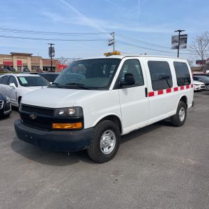 CHEVROLET EXPRESS 2500 - 1
