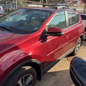 صورة 2 لـ 2018 Toyota RAV4 XLE