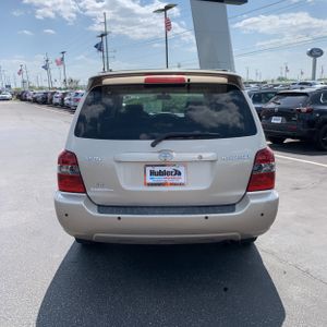 TOYOTA HIGHLANDER - 7