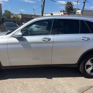 MERCEDES-BENZ GLC - 4