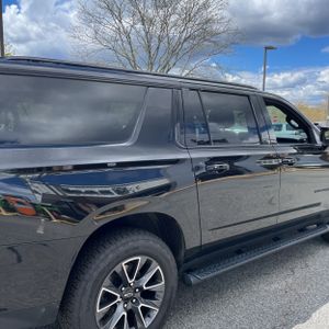 CHEVROLET SUBURBAN Z71 - 9