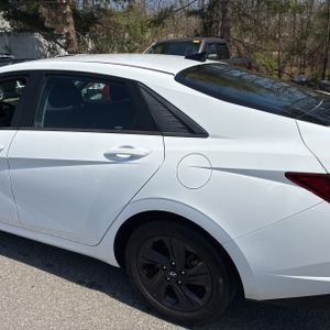 HYUNDAI ELANTRA SEL - 6