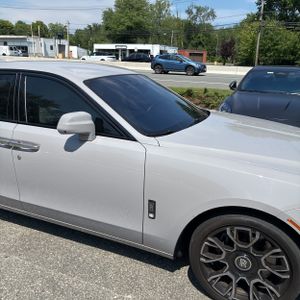 2023 ROLLS-ROYCE GHOST BLACK BADGE — миниатюра 13