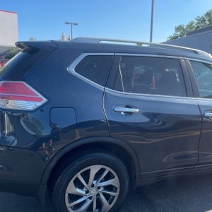 2015 Nissan ROGUE SL 照片 9