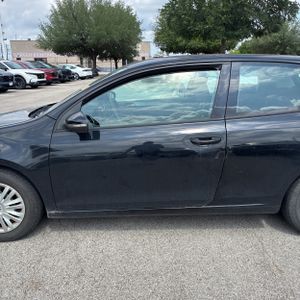 VOLKSWAGEN GOLF BASE - 4