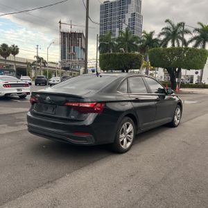 VOLKSWAGEN JETTA SE - 8