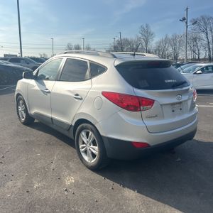 HYUNDAI TUCSON GLS - 5