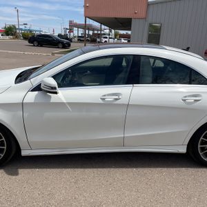 MERCEDES-BENZ CLA - 4