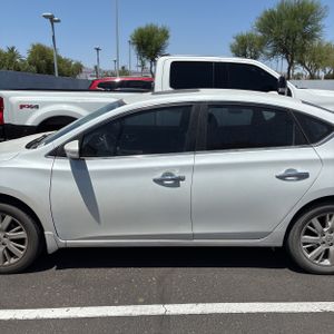 NISSAN SENTRA SL - 4