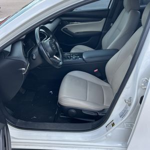 صورة مصغرة 32 لـ 2019 Mazda MAZDA3 SEDAN SELECT