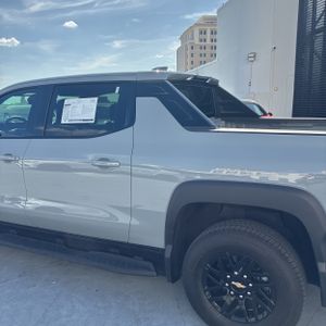 2026 Chevrolet SILVERADO EV LT 照片 6