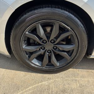 2017 Chevrolet IMPALA LT — миниатюра 17