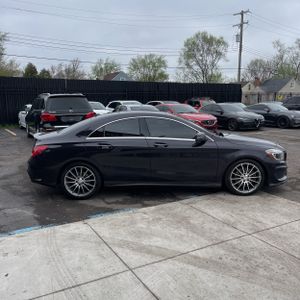 MERCEDES-BENZ CLA - 10