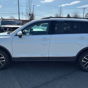 VOLKSWAGEN TIGUAN SE 4MOTION - 4