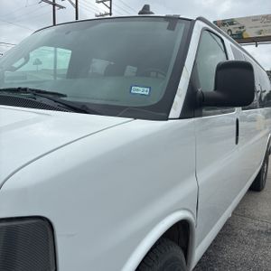 CHEVROLET EXPRESS LT 3500 - 2