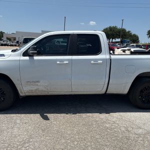 2022 RAM 1500 BIG HORN 照片 4
