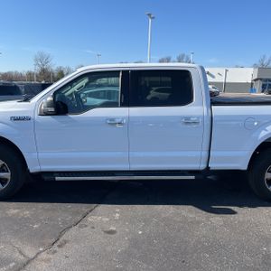 FORD F-150 XLT - 4