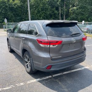 صورة 5 لـ 2018 Toyota HIGHLANDER LE