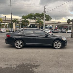 VOLKSWAGEN JETTA SE - 10