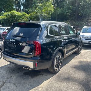 صورة 8 لـ 2023 KIA TELLURIDE S