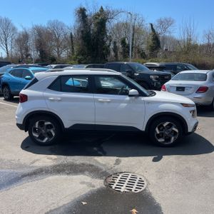 HYUNDAI VENUE SEL - 10