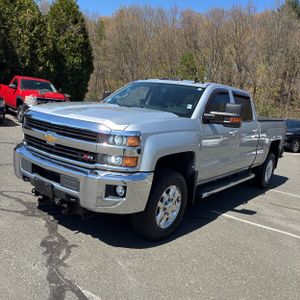 CHEVROLET SILVERADO - 1
