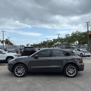 PORSCHE MACAN S - 3